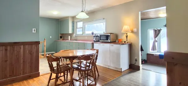 Highlands East, ON K0L 1M0,10 Hemlock ST