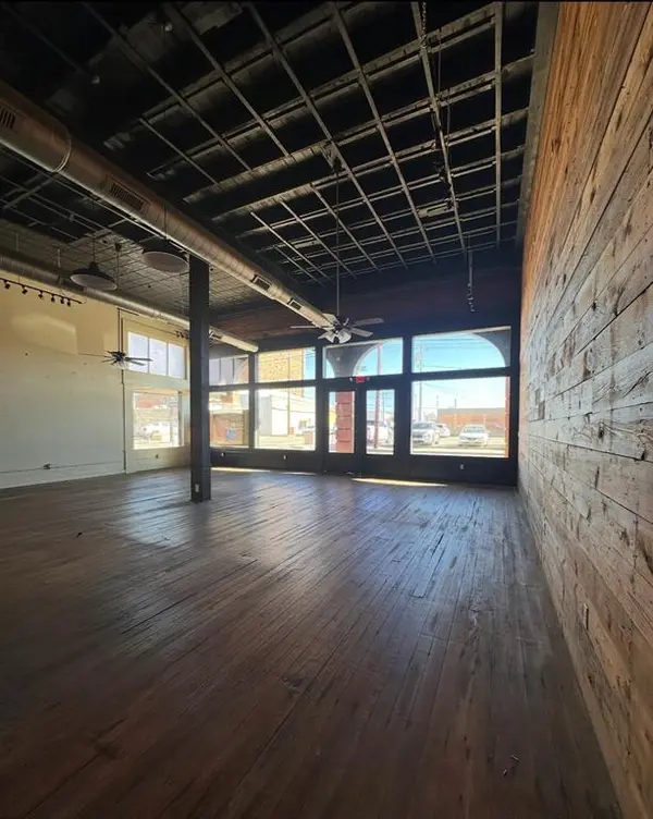 301 Brown Street, Brownwood, TX 76801