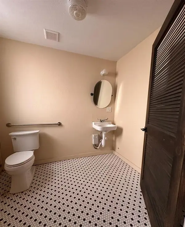 301 Brown Street, Brownwood, TX 76801