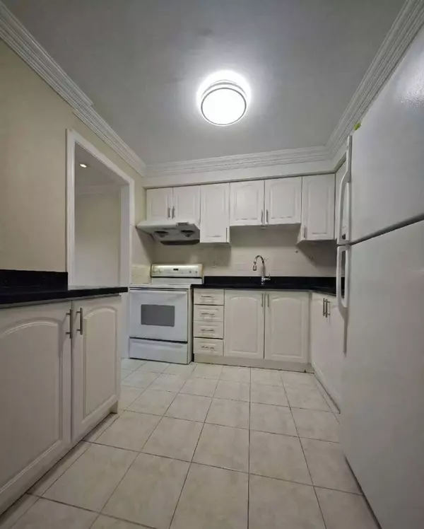 Toronto, ON M1V 1V5,55 - 1131 Sandhurst CIR #Upper