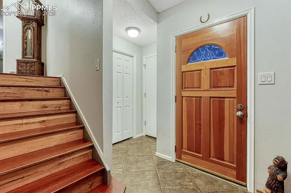 540 Snowy Owl PL, Highlands Ranch, CO 80126