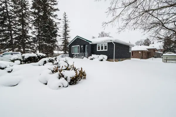 222 Charles ST, Clearview, ON L0M 1S0