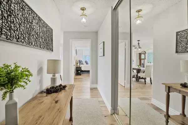 Barrie, ON L4N 3A5,65 Ellen ST #610