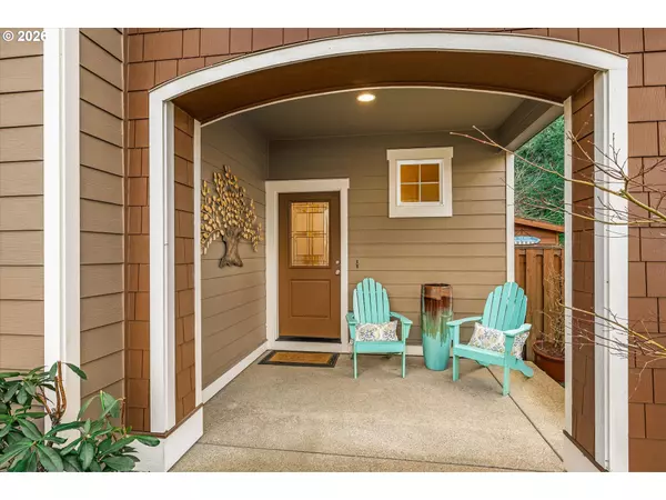 West Linn, OR 97068,1043 MEEK WAY