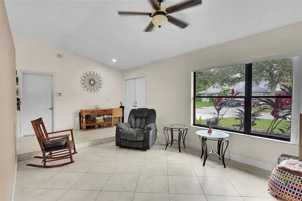 5149 NW 47th Ave, Coconut Creek, FL 33073