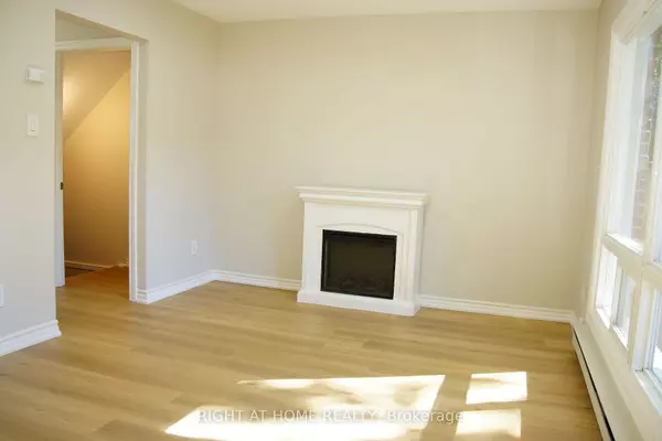 Toronto C15, ON M2J 4H9,18 Elsa Vine WAY #132