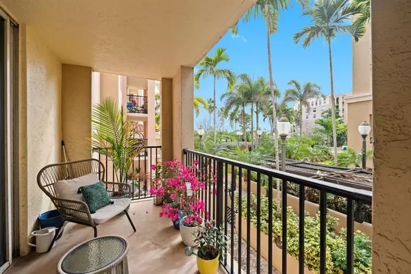 520 SE 5th Ave #2202, Fort Lauderdale, FL 33301