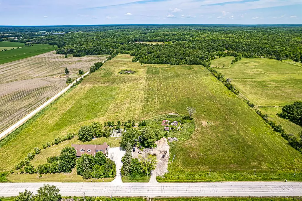 Severn, ON L0K 1E0,2059 Upper Big Chute RD