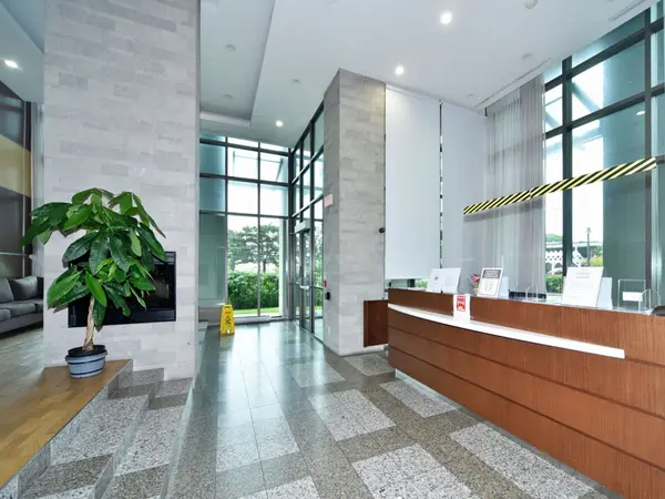 Toronto E09, ON M1H 0A2,88 Grangeway AVE #1007