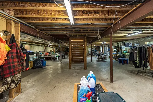 Severn, ON L0K 1E0,2059 Upper Big Chute RD