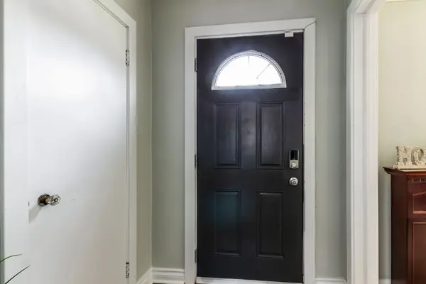 Hamilton, ON L9C 3B8,20 West 1st ST