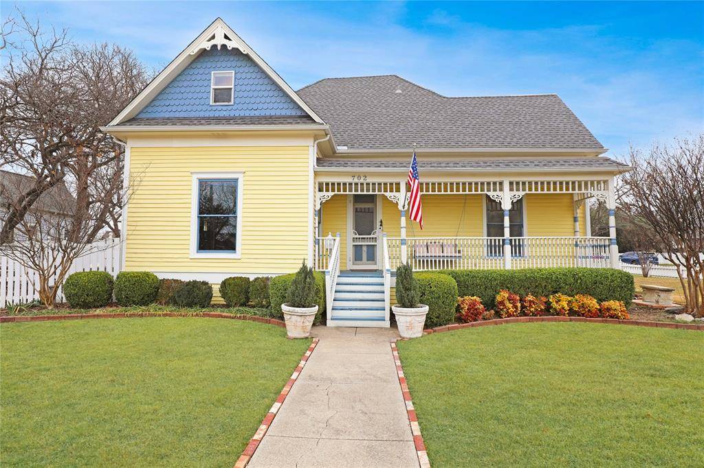 702 N Bradley Street, Mckinney, TX 75069