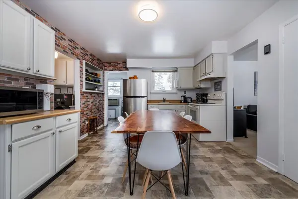 Innisfil, ON L9S 3Y7,2422 25th Side Road