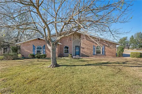510 Cindy Lane,  Lorena,  TX 76655