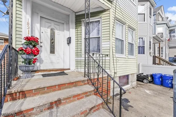 183 Walnut St, Paterson City, NJ 07522