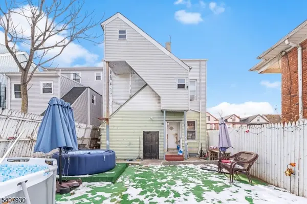 183 Walnut St, Paterson City, NJ 07522