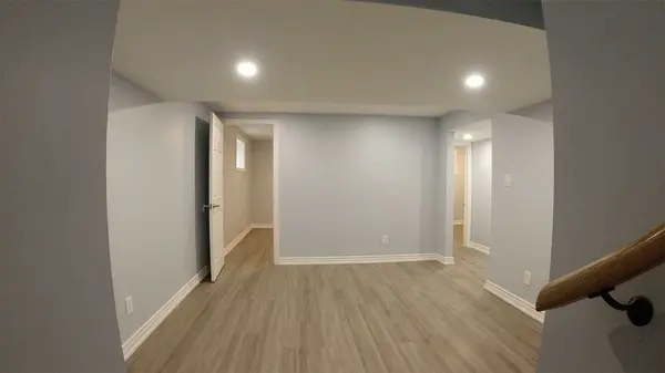 60 Mentor BLVD, Toronto C15, ON M2H 2N1