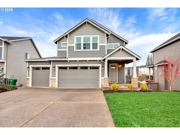 205 W TAYLOR CT, Newberg, OR 97132