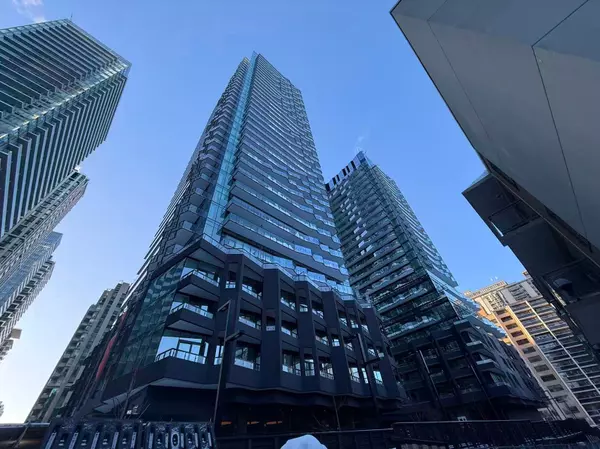 Toronto, ON M4P 1V7,110 Broadway AVE #2701