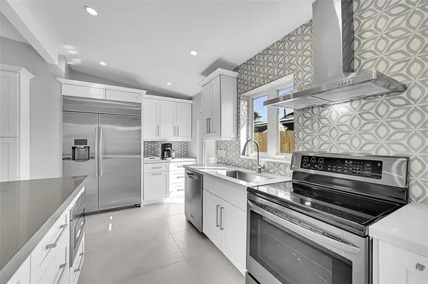 Pompano Beach, FL 33060,441 SE 14th Ave