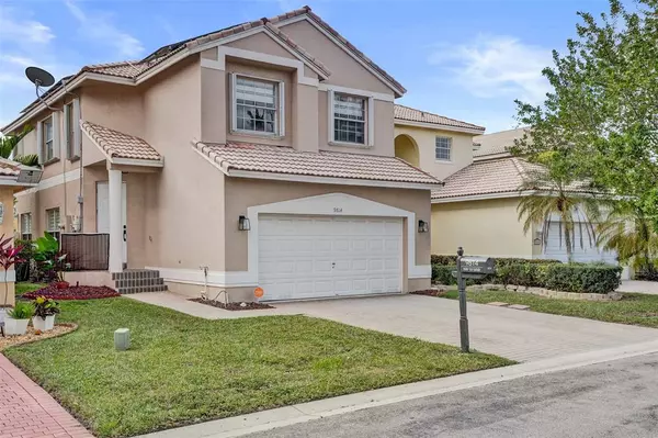 9814 NW 1st Mnr, Coral Springs, FL 33071