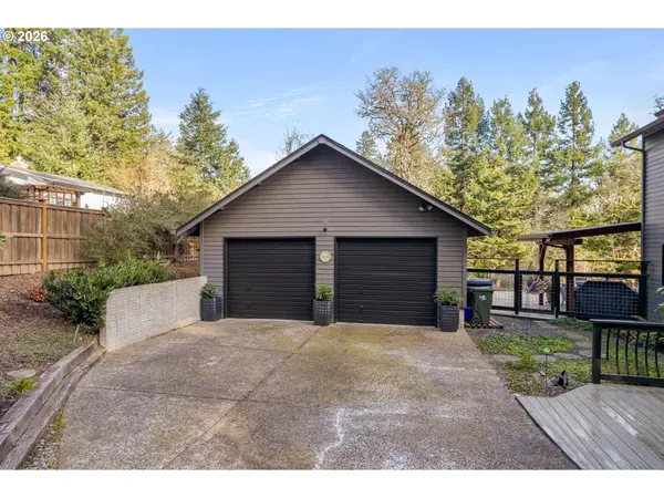 Eugene, OR 97405,2311 DOUGLAS DR