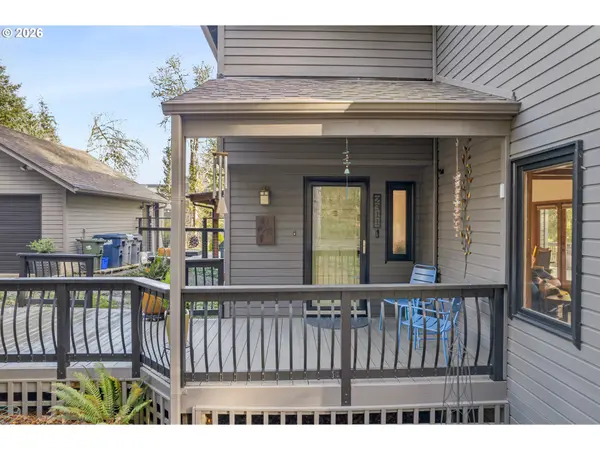 2311 DOUGLAS DR, Eugene, OR 97405