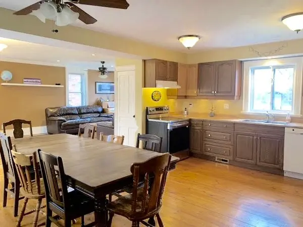 126 Reach ST #Unit #2, Uxbridge, ON L9P 1L3