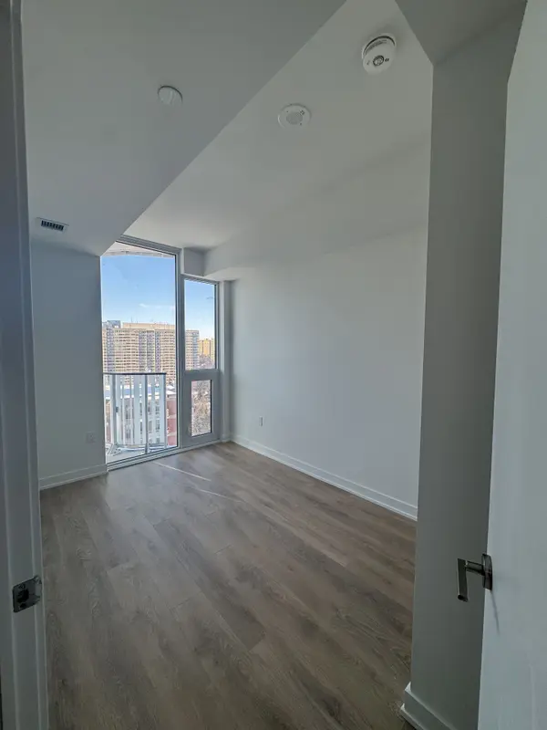 Mississauga, ON L5A 4C6,1 Fairview RD E #1205