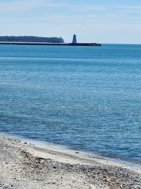 Haldimand, ON N1A 2W6,80 Lighthouse DR