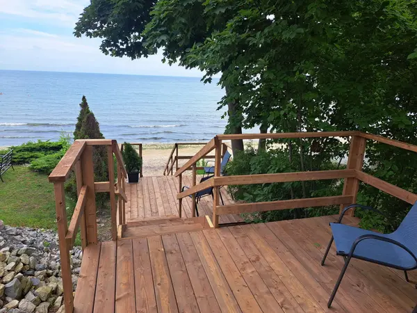 80 Lighthouse DR, Haldimand, ON N1A 2W6