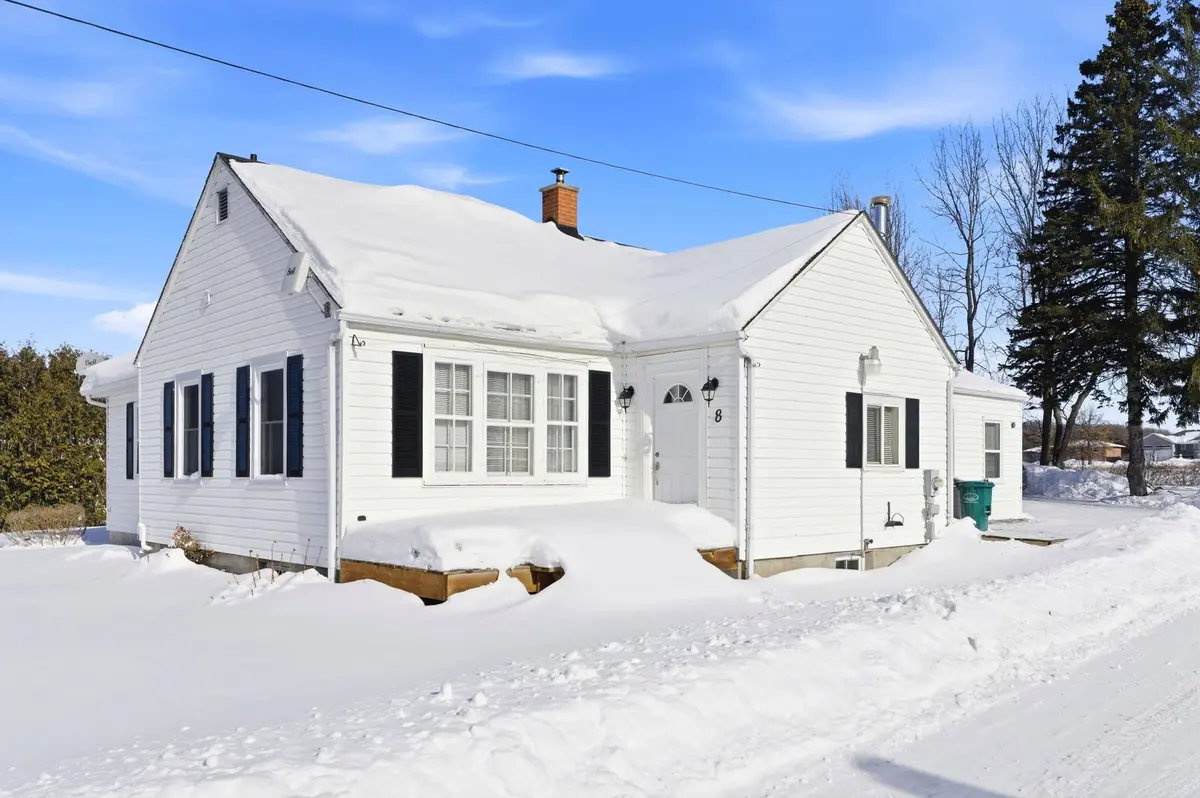 8 Parliament ST, Cramahe, ON K0K 1S0