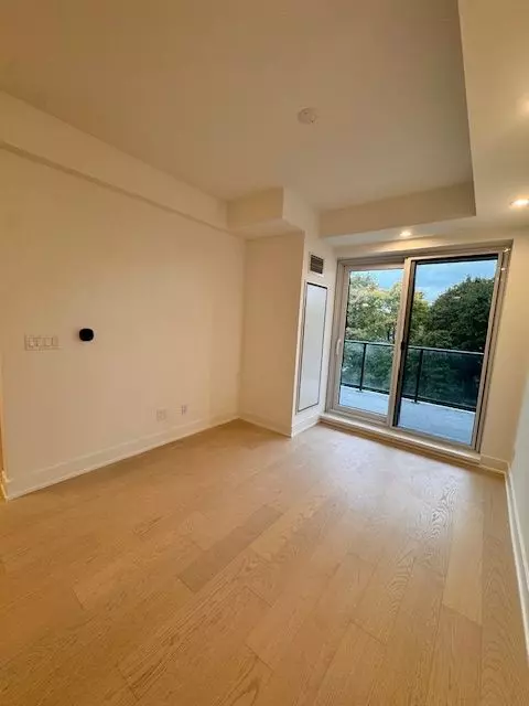 Toronto, ON M4S 0E6,8 Manor RD W #408