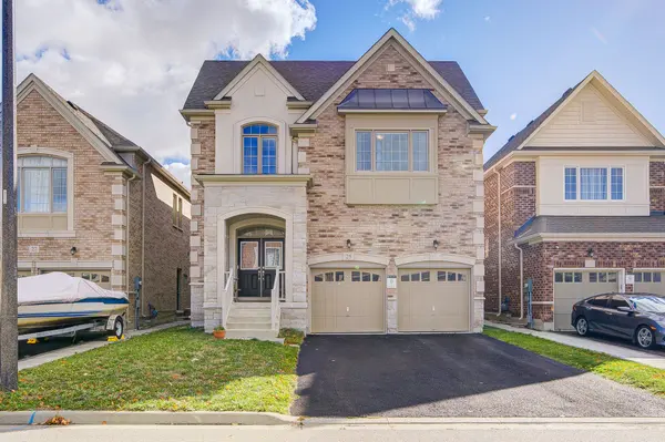 25 Deer Pass RD, East Gwillimbury, ON L9N 0L6