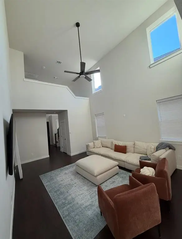 2041 Belvedere Street, Garland, TX 75041