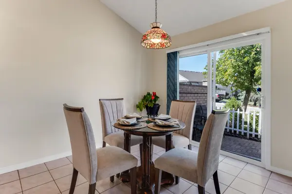 861 Shelborne ST #34, London South, ON N5Z 5C5