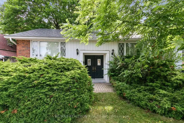 27 Elfreda BLVD, Toronto E04, ON M1L 4L5