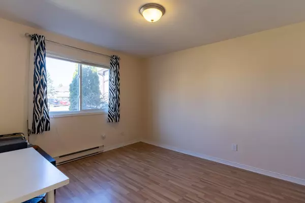 Ramara, ON L0K 1B0,21 Laguna Pkwy #21