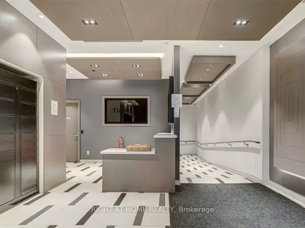 Toronto W01, ON M6R 0A6,430 Roncesvalles AVE #406