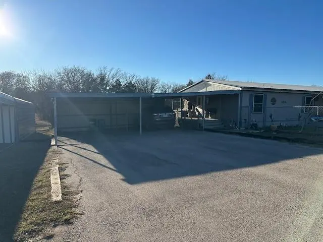 6005 Vinery Lane, Joshua, TX 76058