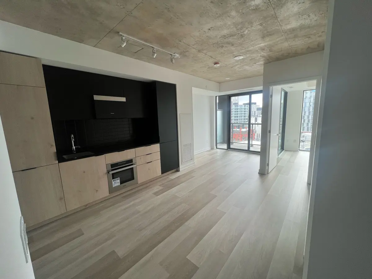 Toronto C08, ON M5A 1H5,28 Eastern AVE #911