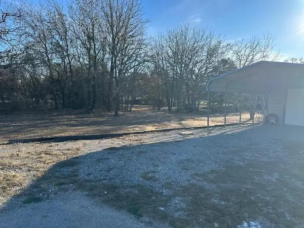 6005 Vinery Lane, Joshua, TX 76058