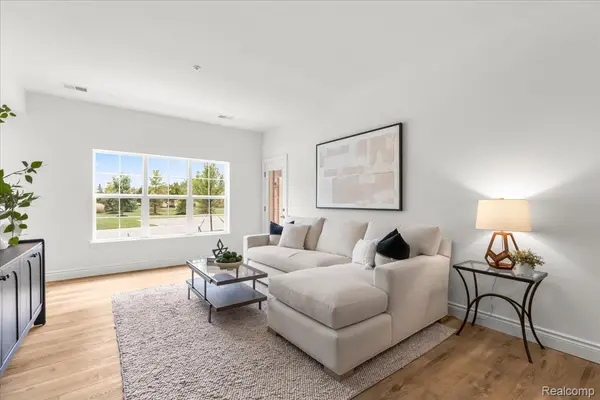 48510 Bridge Way #563, Canton Charter Township, MI 48188