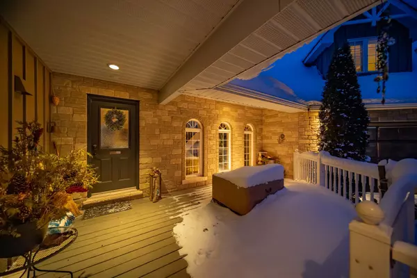 Bluewater, ON N0M 2T0,33992 Moore CT