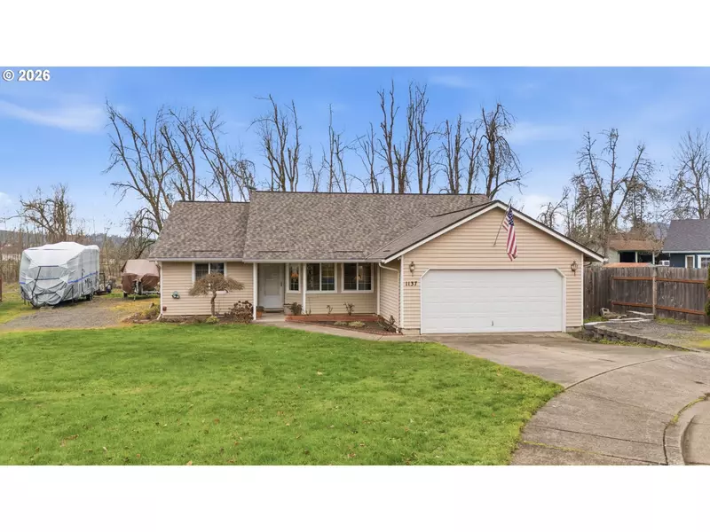 1137 ASH GROVE LOOP, Creswell, OR 97426