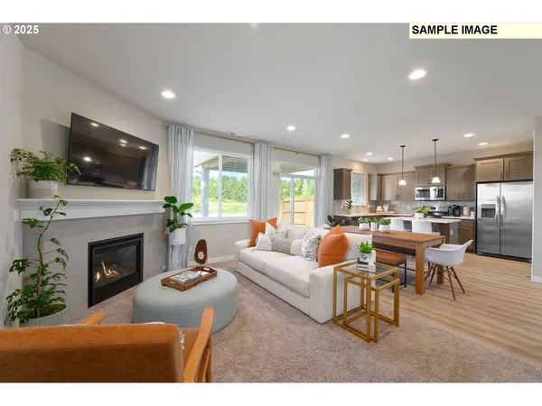 2803 NE Claire RD #207, Estacada, OR 97023