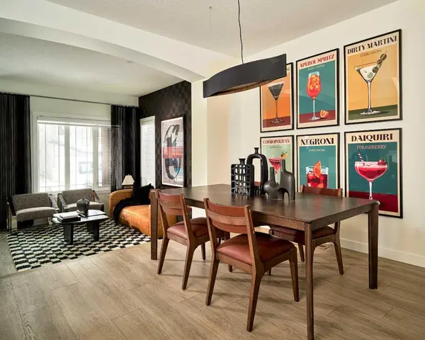 906 Chinook Winds Meadow SW, Airdrie, AB T4B 5P7