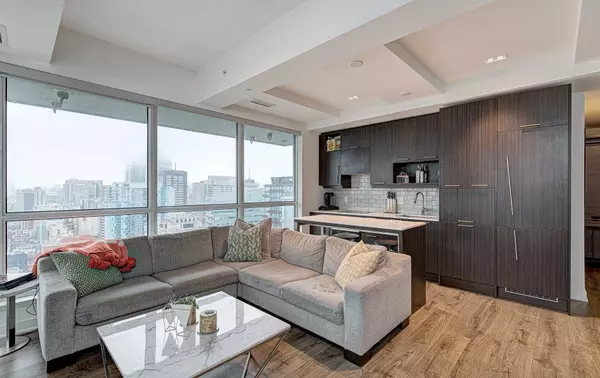 Toronto C01, ON M5V 0H5,30 Nelson ST #2607