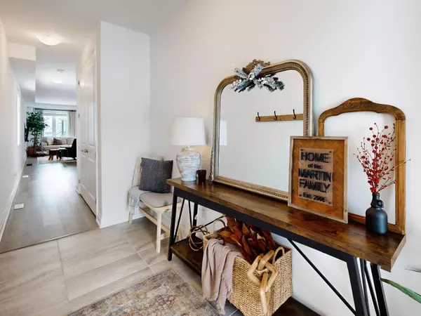 Barrie, ON L9J 0Y1,24 lally TER