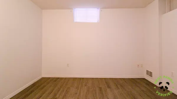 Guelph, ON N1E 7H6,404 Grange RD #Basement